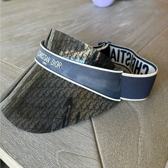 Christian Dior Visor - Picture 2 of 7